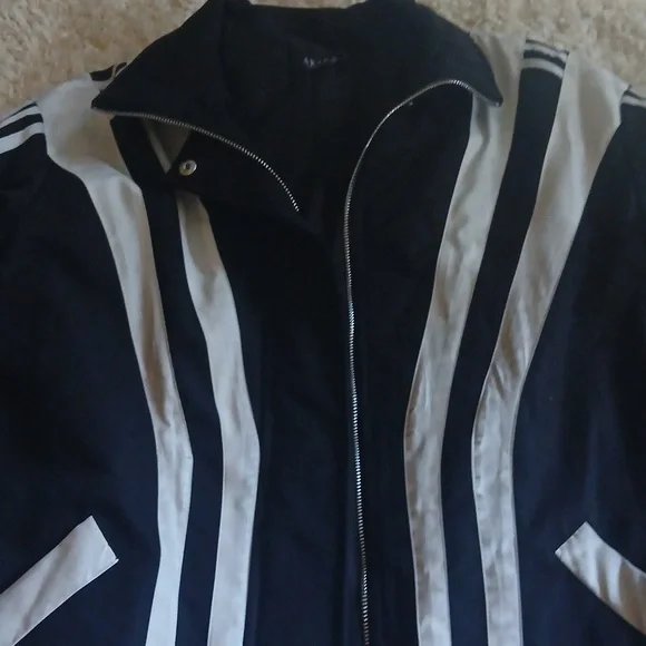 USED Colorblock Trench - Picture 8 of 14